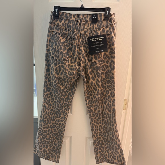 Good American Kick Flare Leopard Jeans-Size 8-NWT - Picture 11 of 13